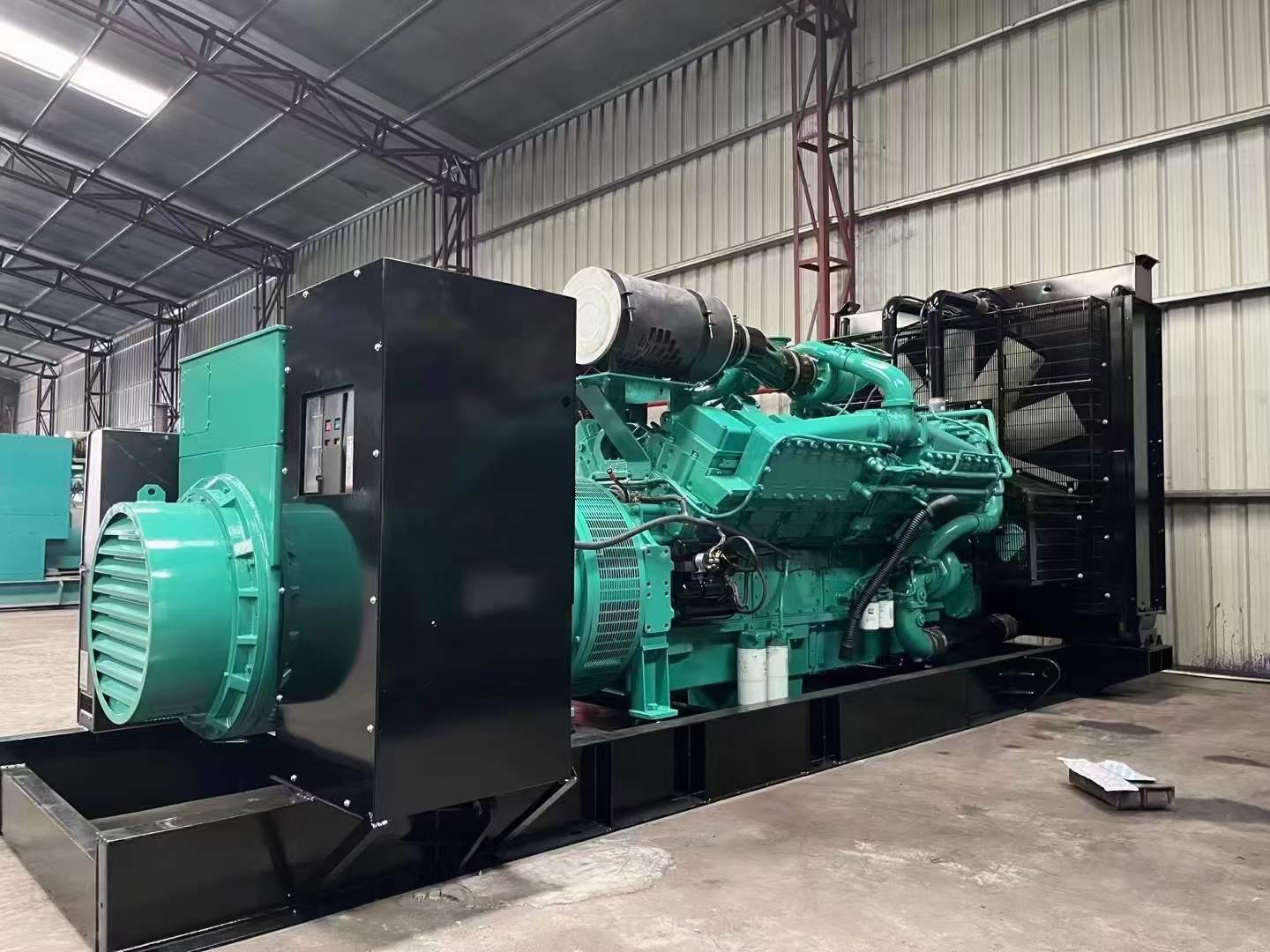 京山如何降低 800kW 柴油发电机输出电流的波动？